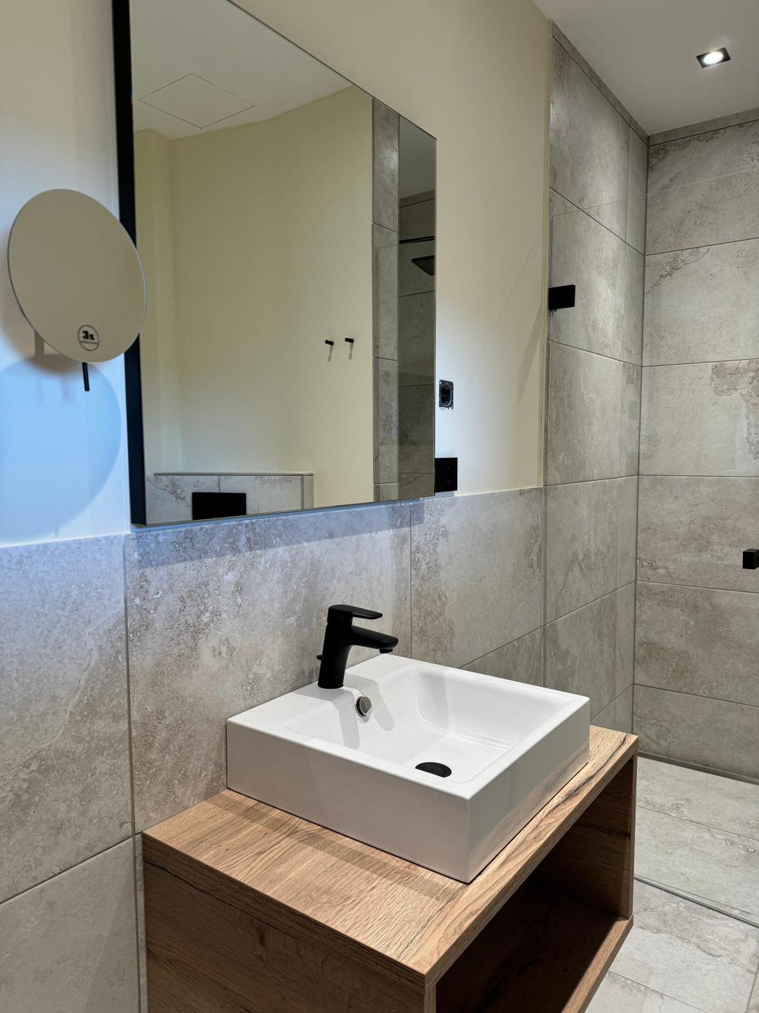 Veenland Hotel Haren Dış mekan fotoğraf